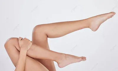Фото женских ног в ванной - выберите размер и формат (JPG, PNG, WebP)