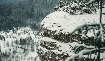 Зимние узоры природы Урала: Фотография высокого качества в JPG