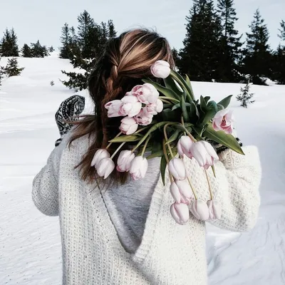 Зимние цветы: выберите формат изображения для скачивания