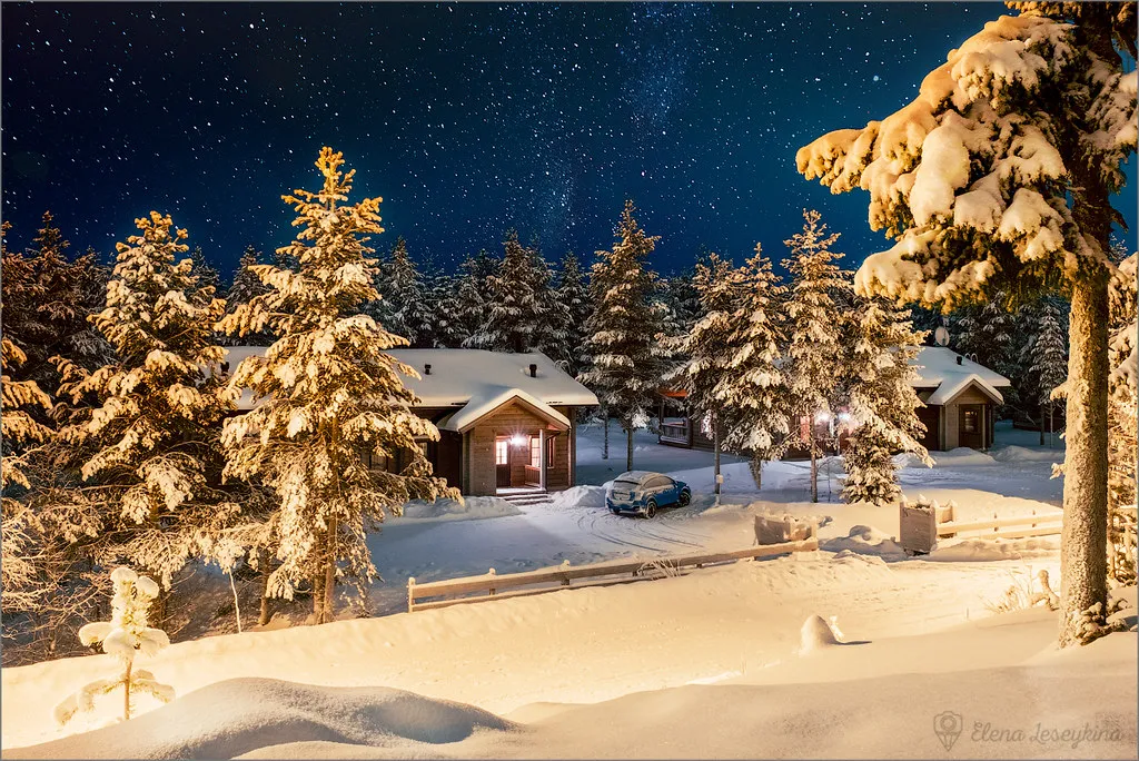 Сколько живет зима. Зимние картинки. Kuusamo зима. Обои 1920х1080 домик в лесу зима. Фото зема дом Лита реклама.