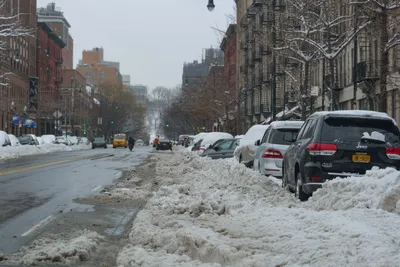 Зимний Нью-Йорк: Снежные фото городской архитектуры