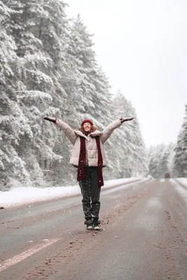 Ледяные красотки: Фотографии девушек на фоне зимнего пейзажа