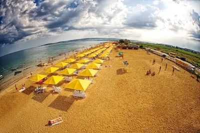 Фотографии пляжа Золотой в 4K качестве