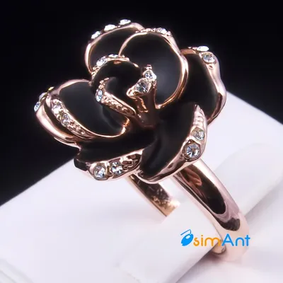 Фото золотых колец в форме розы: скачать png, webp