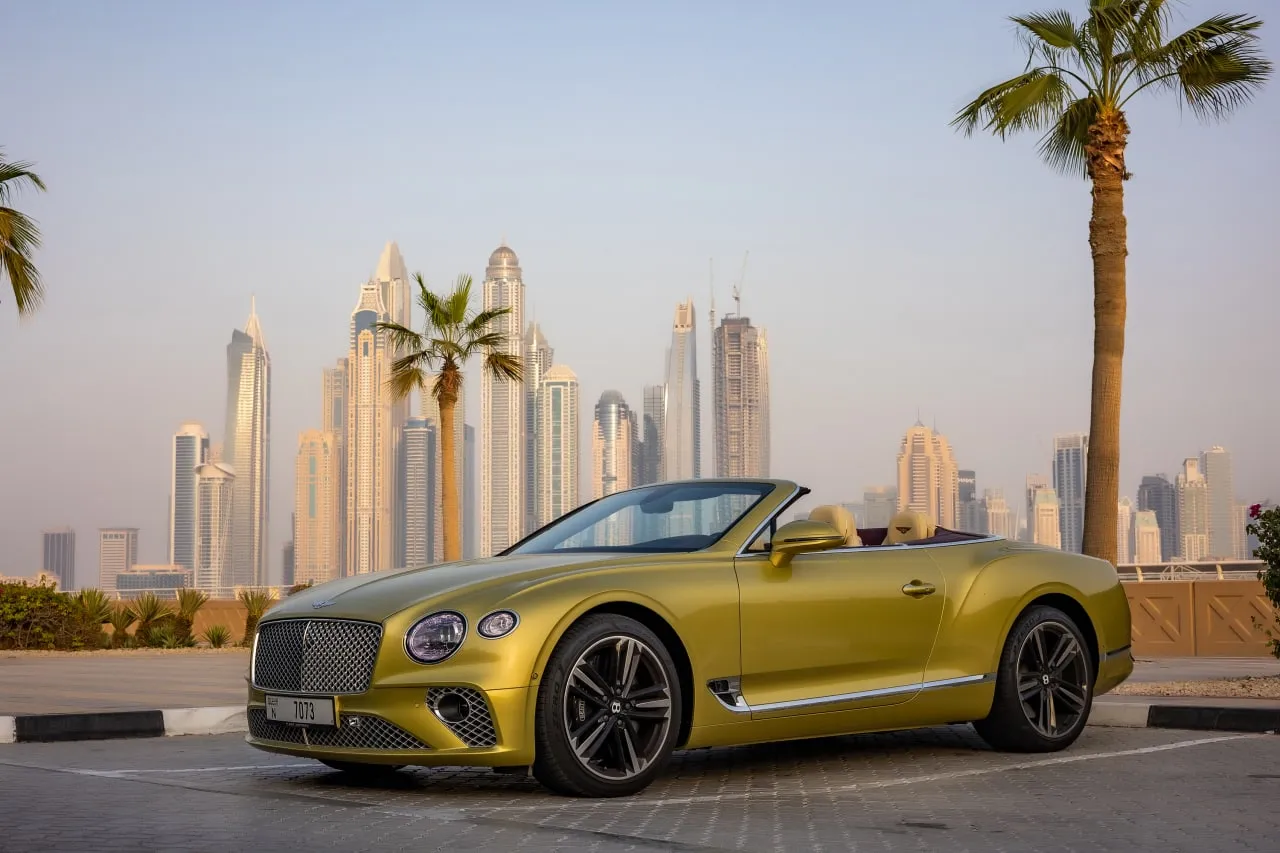 Bentley Continental Р·РѕР»РѕС‚РѕР№ 2020